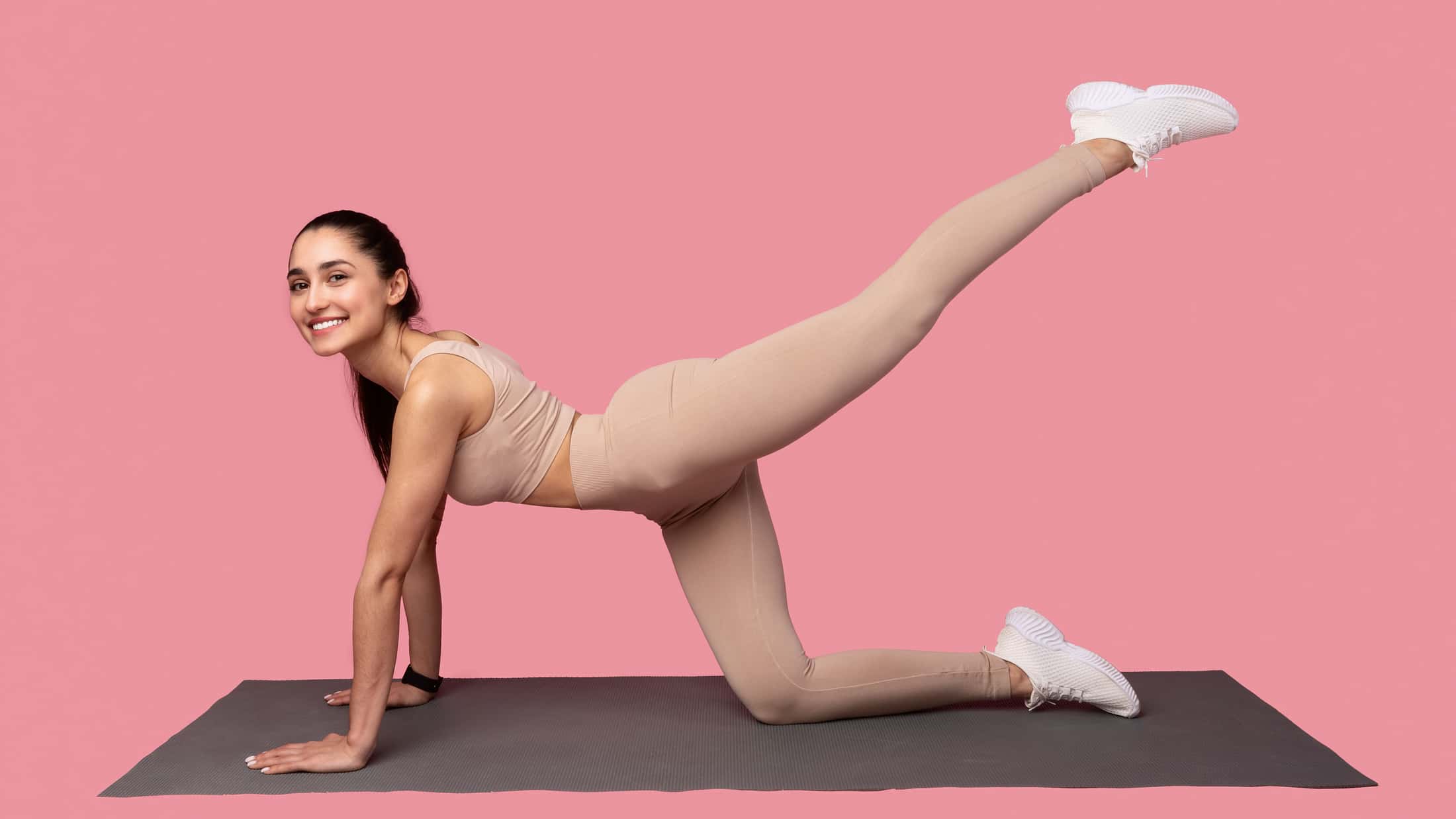 Glute-Activation-Das-sind-wirklich-die-besten-bungen-f-r-einen-sch-nen-Po-sagt-dieser-zertifizierte-Coach