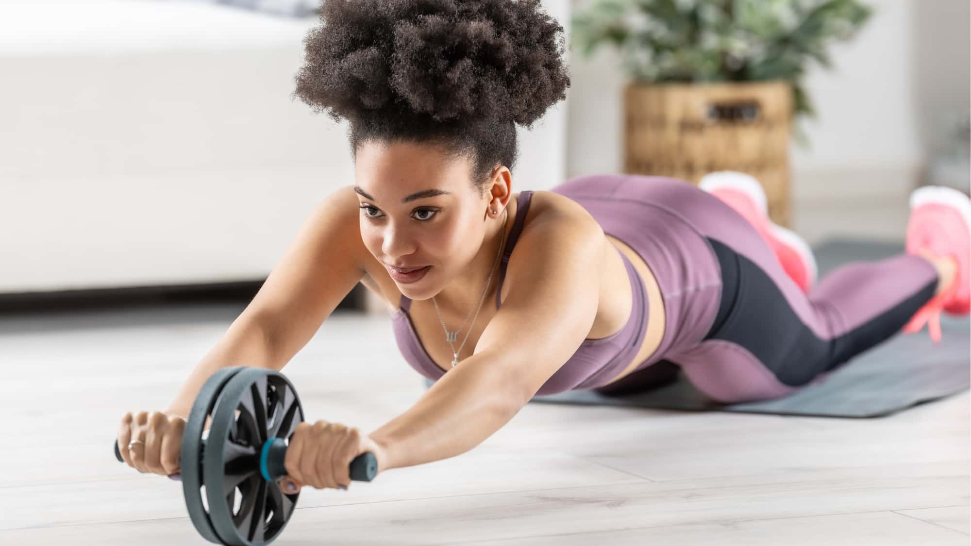 Bauchtraining-leicht-gemacht-Bauchtrainer-f-r-zu-Hause-Die-besten-Ger-te-f-r-ein-effektives-Bauchmuskeltraining