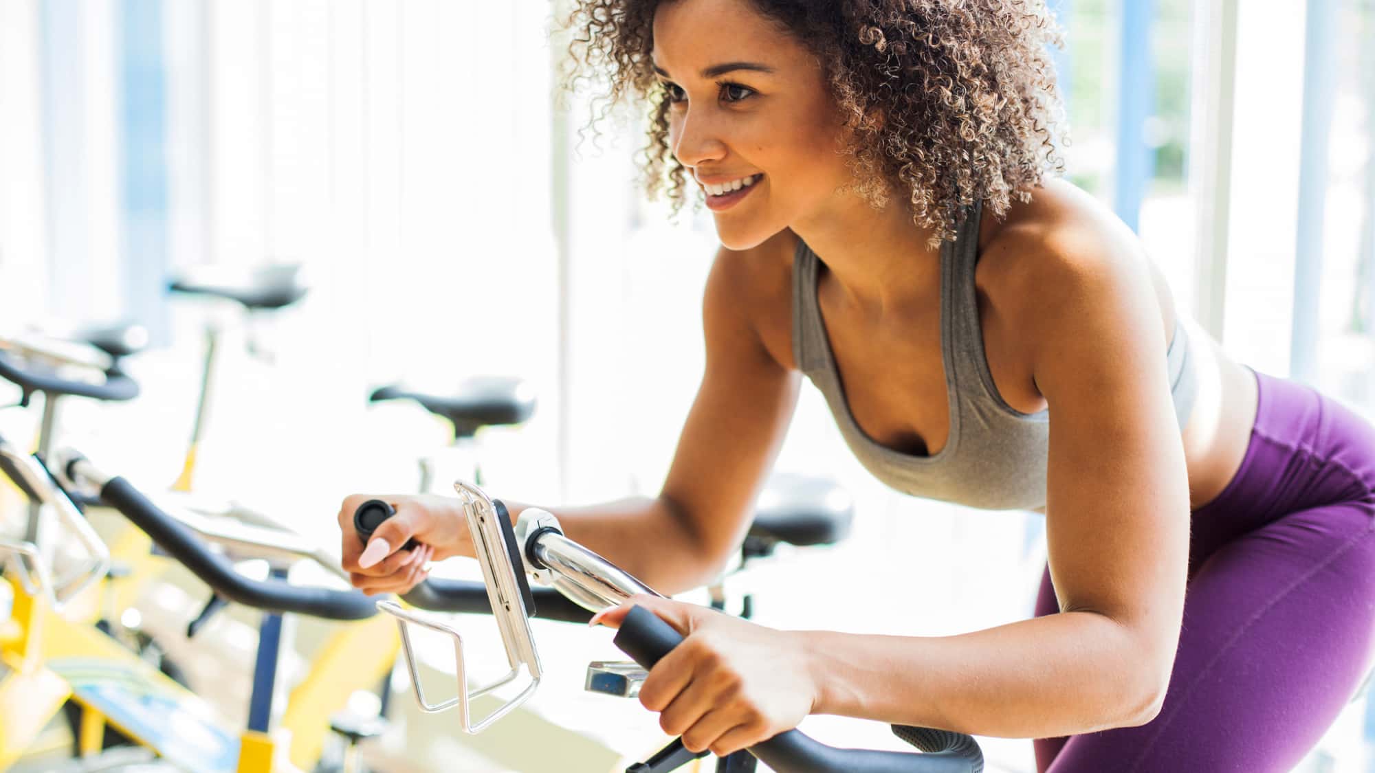 Cycling-und-Indoor-Cycling-13-berraschende-Gr-nde-warum-Radfahren-das-perfekte-Training-f-r-dich-ist