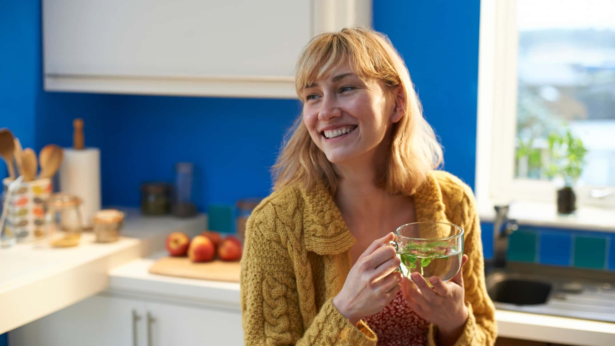 Entgiftung-Was-dem-K-rper-wirklich-hilft-Winter-Detox-f-r-Frauen-Sanfte-Entlastung-statt-teurer-Mythen