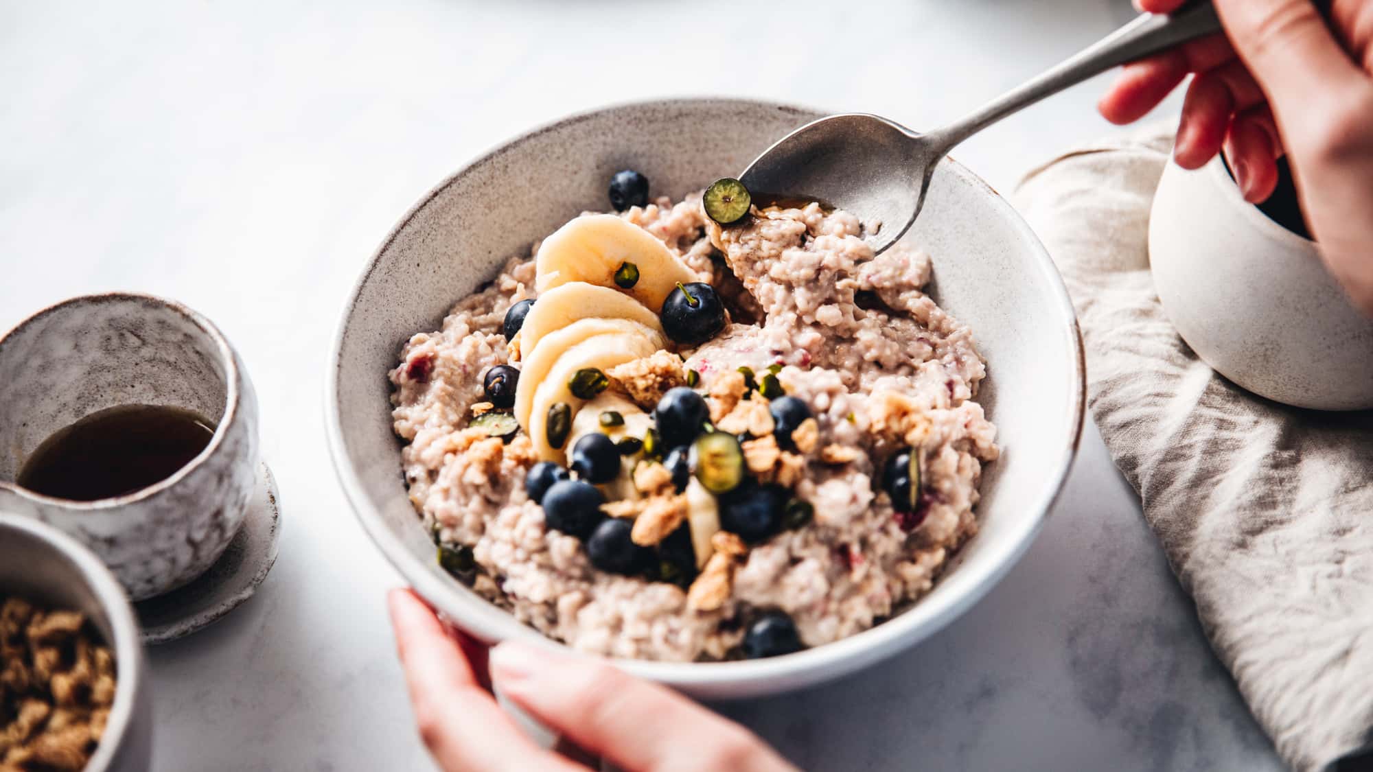 Gesundes-Fr-hst-ck-mit-Haferflocken-Diese-4-Porridge-Fehler-machen-dein-gesundes-Fr-hst-ck-zur-Kalorienfalle