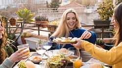 So ernährst du dich gesund auf Reisen