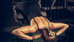 Hyperextensions für Bauch, Beine und Po