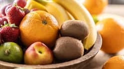 Verschiedenes Obst in einer Schale
