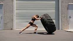 Warum Frauen im Krafttraining nicht wie Männer