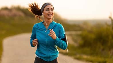 Beim Joggen schnell schlapp? Dann fehlen dir  vermutlich diese 3 Power-Nährstoffe
