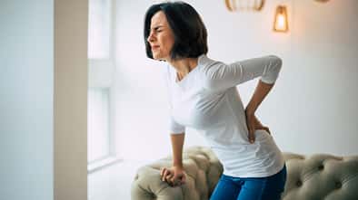 Bandscheibenvorfällen treten oft ganz plötzlich auf