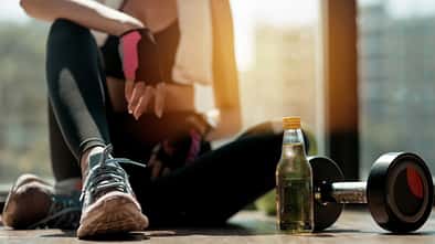 Trink nach dem Muskelaufbau besser Wasser statt Alkohol