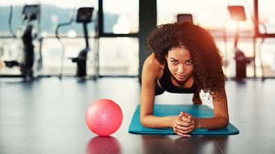 So effektiv ist Pilates für Bauch, Beine, Po