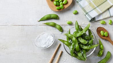Edamame ist der ideale Snack für Zwischendurch