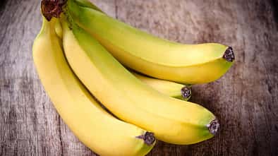 36_sh_Banane_Lebensmittel_mit_niedriger_Energiedichte_800x533_110136056.jpg
