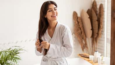 Mit unseren Tipps pflegst du deine langen Haare optimal.