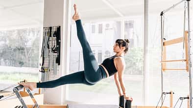 Pilates Reformer und Barre - elegante Fitnesstrends 2026