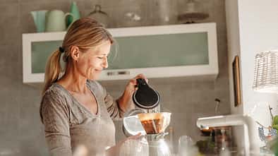 Genieße Kaffee bewusst – und bleibe im Alter vital 