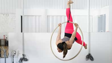 Schwerelos trainieren mit Aerial Hoop und Co. 
