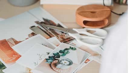 Vision Board, Basteln, Träume, Collage Bilder und Bastelutensilien