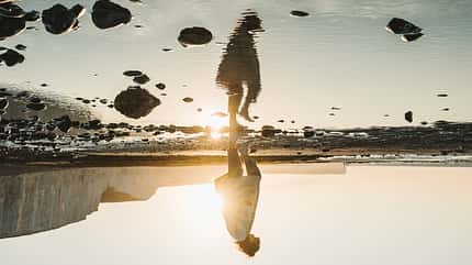Strand, Sonne, Blickwinkel, Spiegelung, Auf dem Kopf Kopfüber Spiegelung am Strand