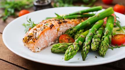 6 gesunde Spargel-Gerichte – ohne Sauce Hollandaise