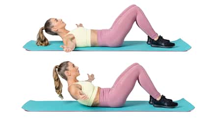 Katja Believe beim Bauch-Workout Katja Believe beim Bauch-Workout