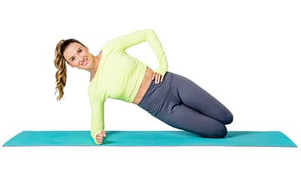 Katja Believe beim Bauch-Workout Katja Believe beim Bauch-Workout