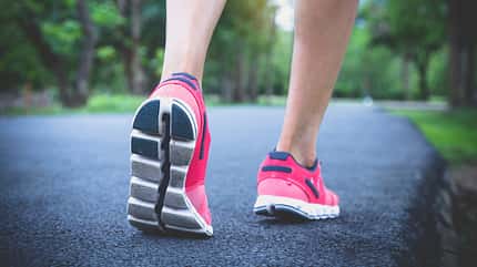 Slow jogging Slow jogging