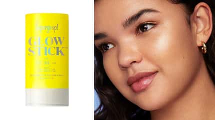 Die besten Sun-Sticks / Sommer 2024 / Supergoop Glowstick SPF50 über Sephora