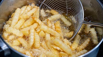 basket,deep,lunch,potatoes,chips,color,crispy,gourmet,snack,ry,f Potatoes,In,Boiling,Oil,,Homemade,French,Fries,,Deep,Fried,Potato