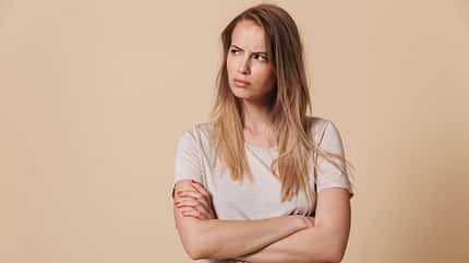 upset,frustrated,hands,woman,bad,indifference,offended,student,u Portrait,Of,An,Upset,Casual,Girl,With,Arms,Folded,Looking
