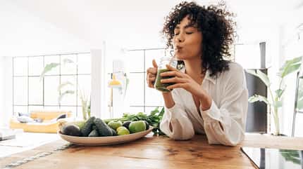 So beeinflussen Lebensmittel dein hormonelles Gleichgewicht So beeinflussen Lebensmittel dein hormonelles Gleichgewicht