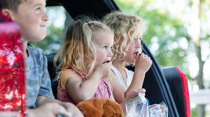 Gesunde Snacks für lange Fahrten und Flüge Gesunde Snacks für lange Fahrten und Flüge
