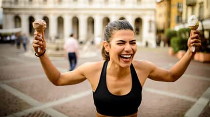 Fit bleiben trotz Schlemmen – so gelingt der Balanceakt im Urlaub
Fit bleiben trotz Schlemmen – so gelingt der Balanceakt im Urlaub