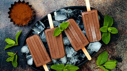 Popsicle-Rezepte: 8 Ideen für gesundes veganes Eis am Stiel
