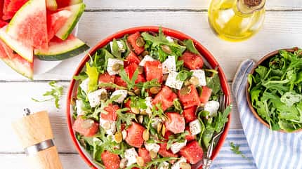 Wassermelone: Kalorien, Nährwerte & Abnehm-Tipps Wassermelone: Kalorien, Nährwerte & Abnehm-Tipps