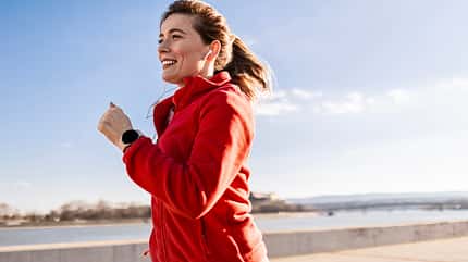 Joggen vs. zügiges Gehen Joggen vs. zügiges Gehen