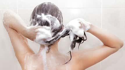 Trocknet Shampoo die Haare aus? Trocknet Shampoo die Haare aus?