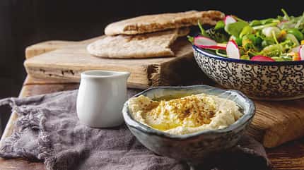 Hummus ist gesund und lecker Hummus ist gesund und lecker
