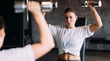 Am liebsten startet Morsal direkt mit 2 Stunden Gym in den Tag Am liebsten startet Morsal direkt mit 2 Stunden Gym in den Tag