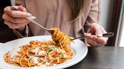Pasta aus Hülsenfrüchten ist eine leckere Alternative zu normaler Pasta Pasta aus Hülsenfrüchten ist eine leckere Alternative zu normaler Pasta