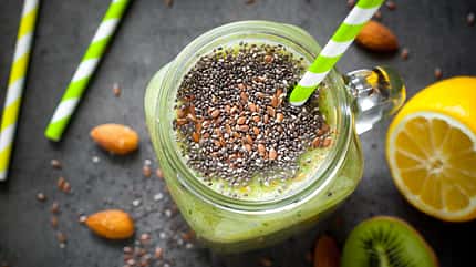 Smoothies lassen sich leicht mit Chia- und Leinsamen pimpen Smoothies lassen sich leicht mit Chia- und Leinsamen pimpen