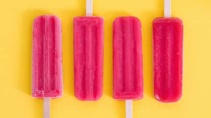 Erdbeer-Eis geht immer – besonders am Stiel Erdbeer-Eis geht immer – besonders am Stiel