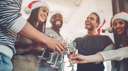 Kalorien sparen auf der Weihnachtsfeier Kalorien sparen auf der Weihnachtsfeier