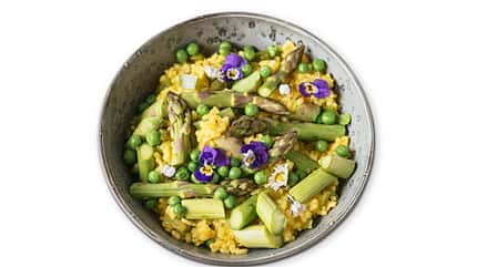 Risotto mit grünem Spargel und Erbsen
Risotto mit grünem Spargel und Erbsen