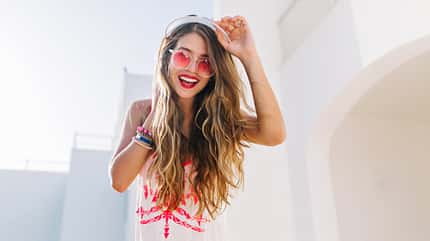 Frau mit Beach Waves Frau mit Beach Waves