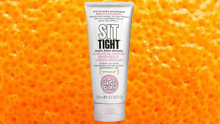 Gegen Cellulite: Im Sitzen straffendes Anti-Cellulite Körpergel von Soap & Glory über Douglas