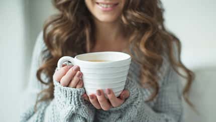 Starte mit grünem Tee in den Tag – als Mini-Detox-Kur