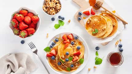 Statt Sirup: 5 gesunde Topping-Ideen für Pancakes