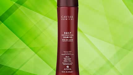 Detox Kur für die Haut: Caviar Clinical Daily Detoxifying Shampoo von Alterna
