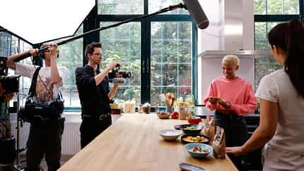 Worauf kommt es bei der Ernährung an? Maduo und Paulina wissen, wie sie ihr Food-Know-how weitergeben.