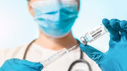 Booster-Impfungen gegen den Corona-Virus-Subtyp Omikron BA.1 und BA.5 stehen ab Herbst 2022 in Deutschland zur Verfügung