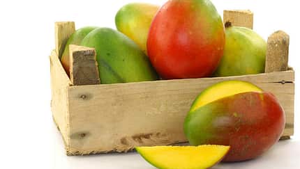 Eine Mango enthält 96 Milligramm Vitamin C